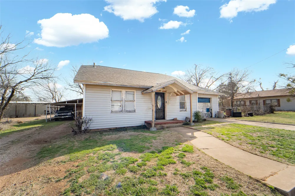 1109 W Elm Street Breckenridge, TX 76424