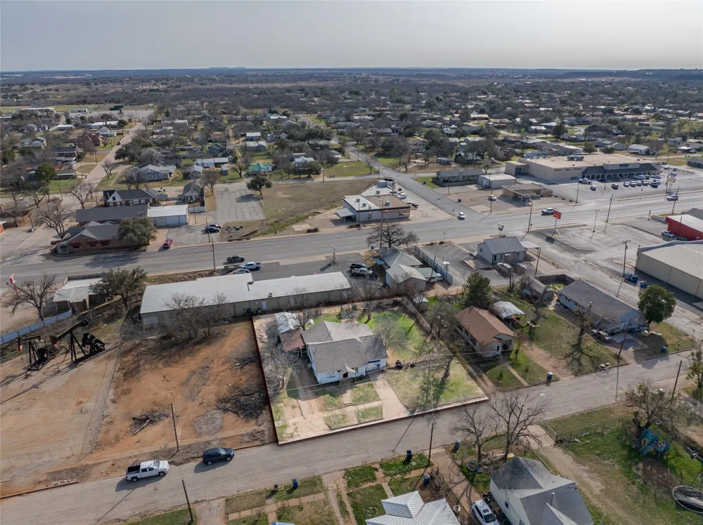 1109 W Elm Street Breckenridge, TX 76424