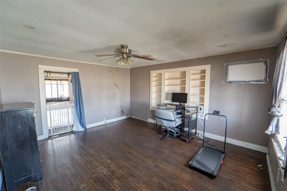1109 W Elm Street Breckenridge, TX 76424