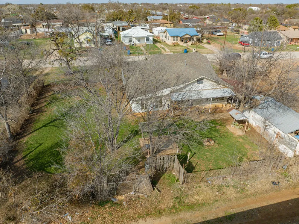 1109 W Elm Street Breckenridge, TX 76424