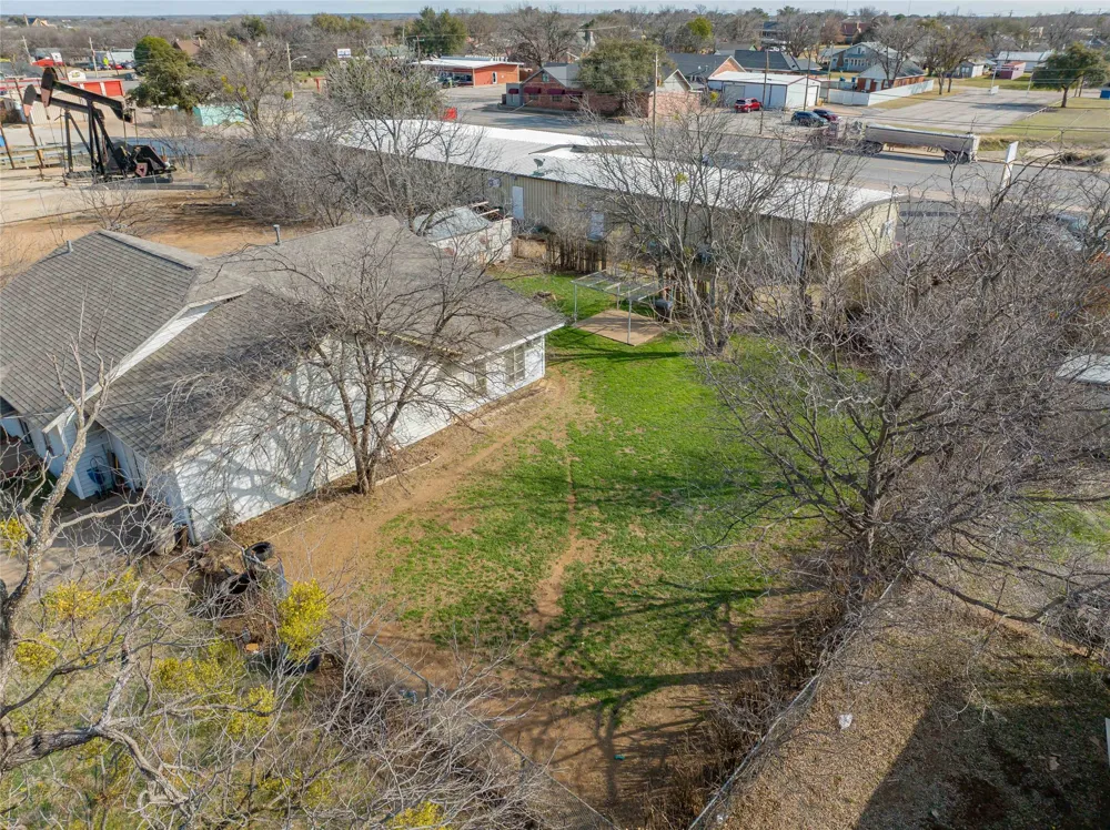 1109 W Elm Street Breckenridge, TX 76424