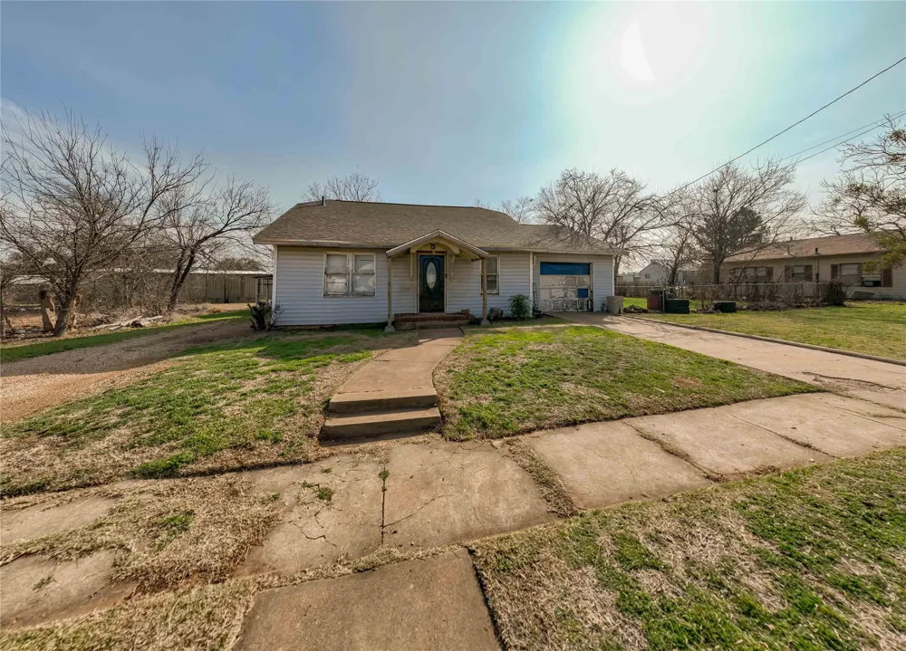 1109 W Elm Street Breckenridge, TX 76424