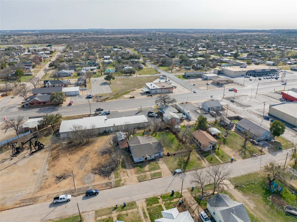 1109 W Elm Street Breckenridge, TX 76424