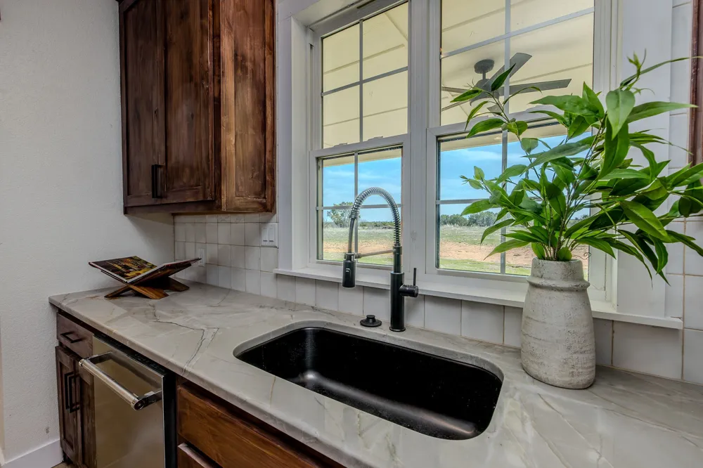 2847 Canyon Wren Loop Possum Kingdom Lake, TX 76449