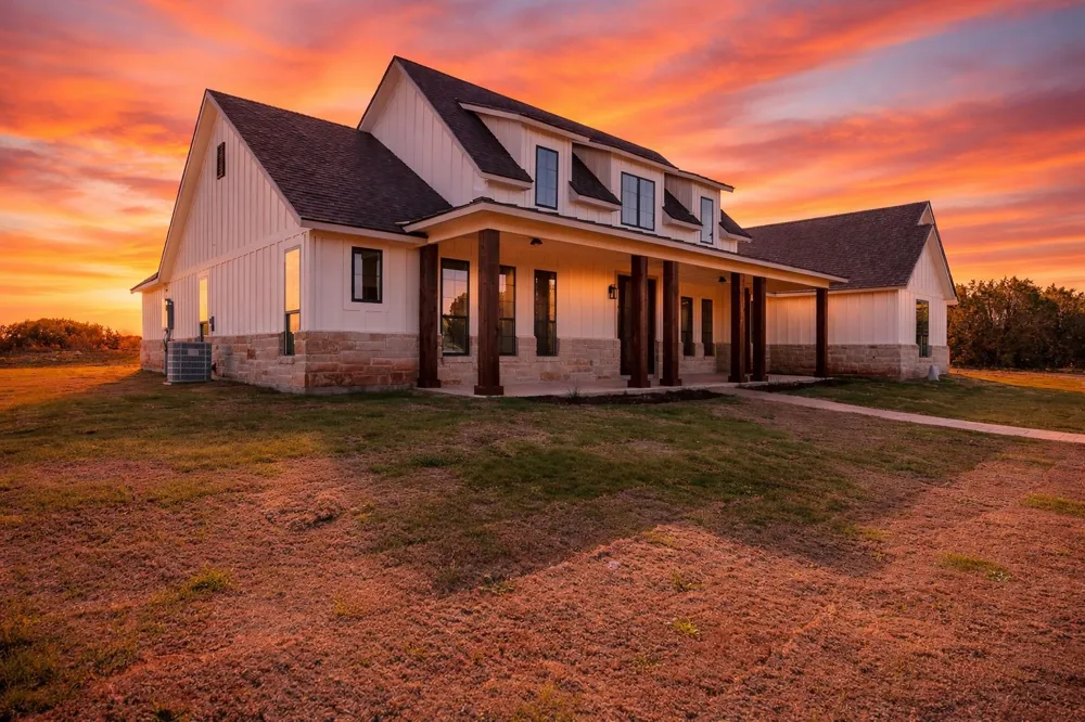 2847 Canyon Wren Loop Possum Kingdom Lake, TX 76449