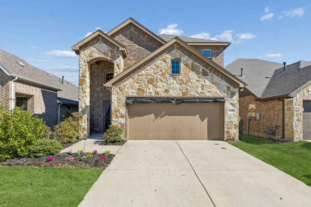 2726 Pease Drive Forney, TX 75126