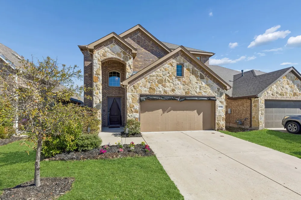 2726 Pease Drive Forney, TX 75126