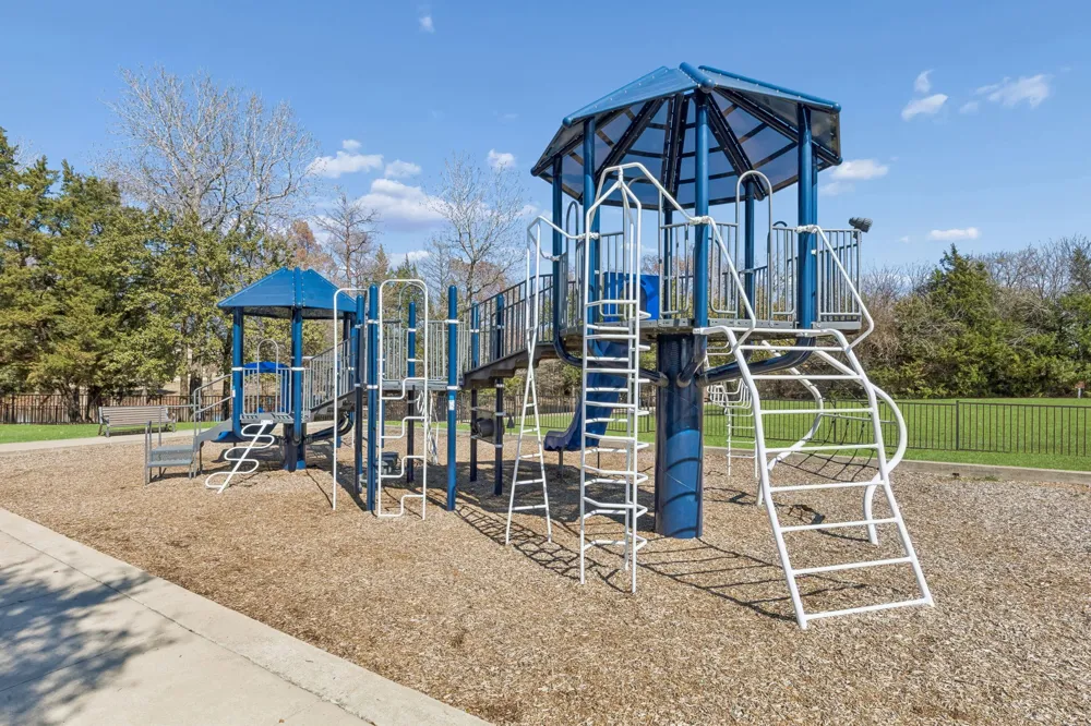 2726 Pease Drive Forney, TX 75126