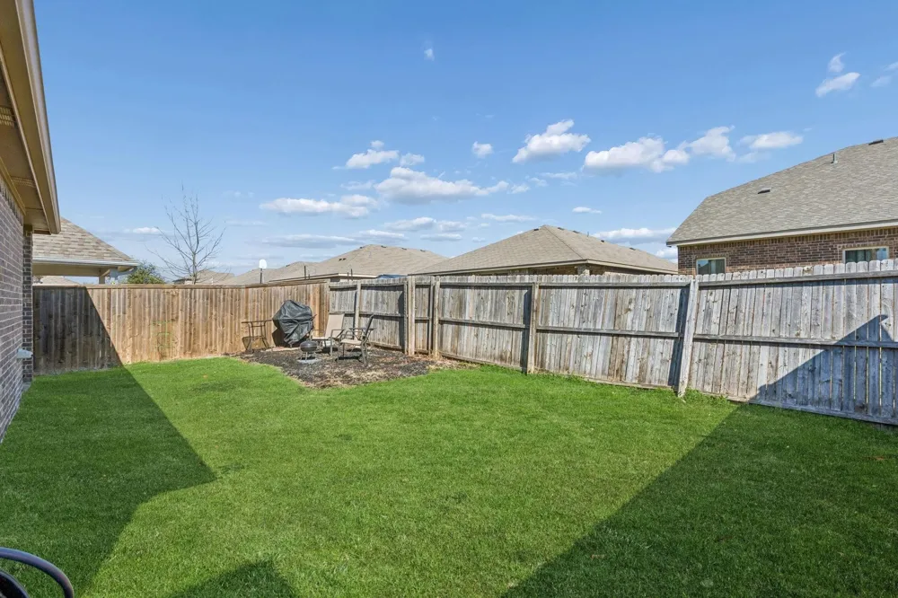 2726 Pease Drive Forney, TX 75126