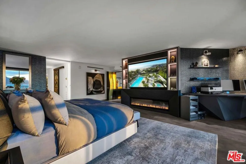 101 Ocean Avenue #C300 Santa Monica, CA 90402