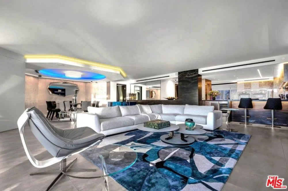 101 Ocean Avenue #C300 Santa Monica, CA 90402