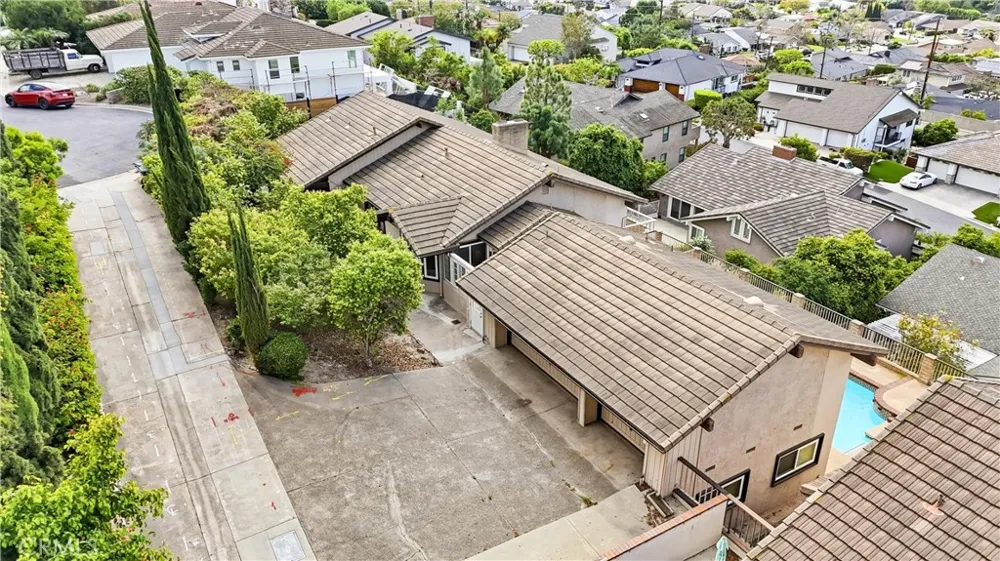 18831 Winnwood Lane Santa Ana, CA 92705