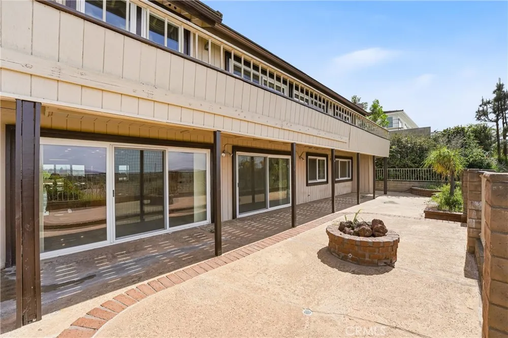 18831 Winnwood Lane Santa Ana, CA 92705