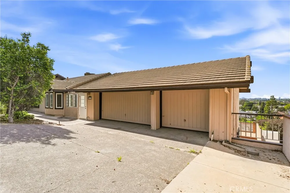 18831 Winnwood Lane Santa Ana, CA 92705