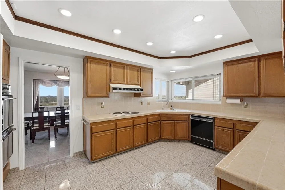 18831 Winnwood Lane Santa Ana, CA 92705