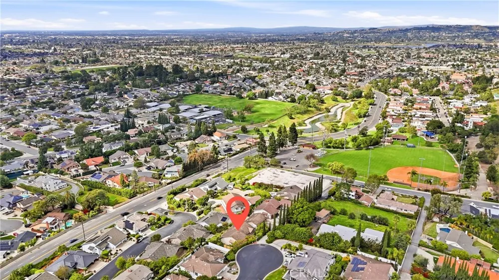 18831 Winnwood Lane Santa Ana, CA 92705