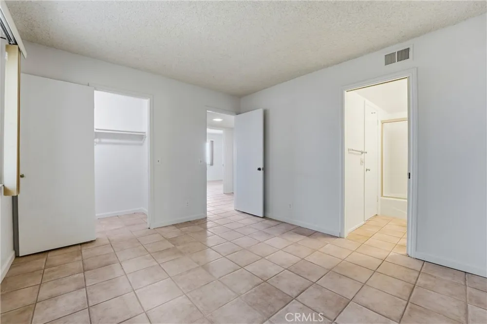 18831 Winnwood Lane Santa Ana, CA 92705