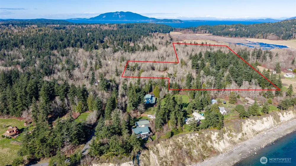 6117 S Shore Road Anacortes, WA 98221