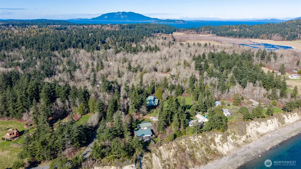 6117 S Shore Road Anacortes, WA 98221