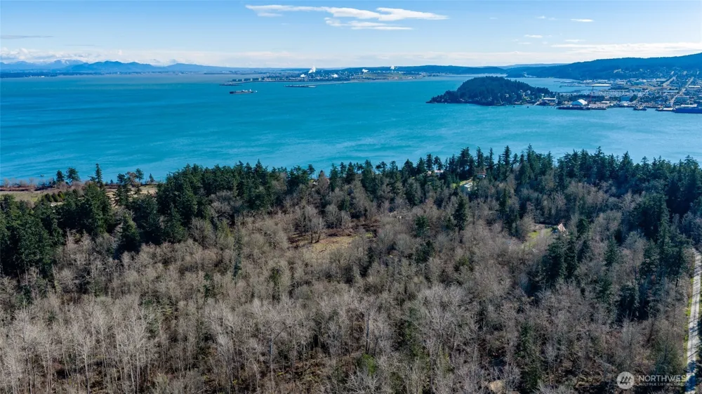 6117 S Shore Road Anacortes, WA 98221