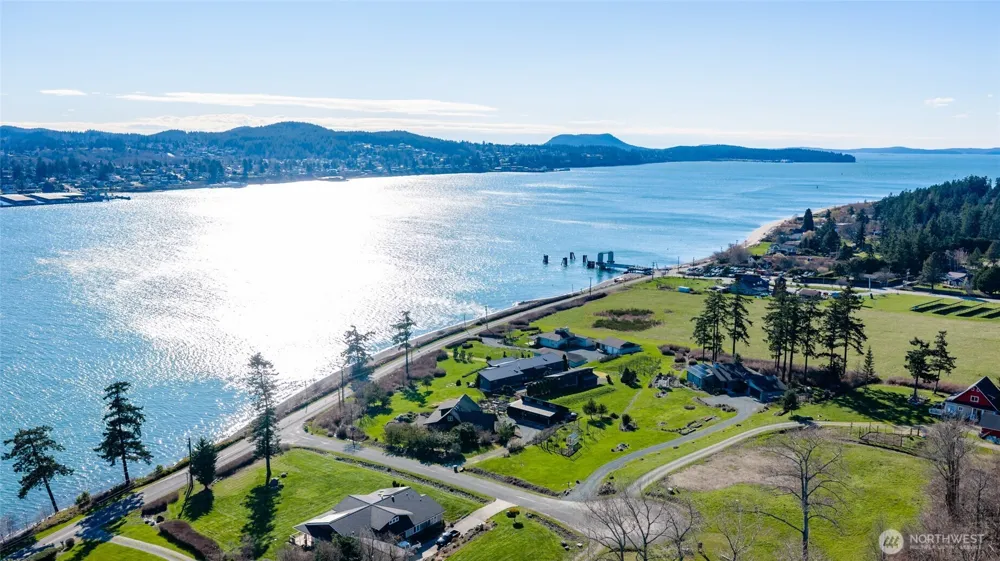 6117 S Shore Road Anacortes, WA 98221