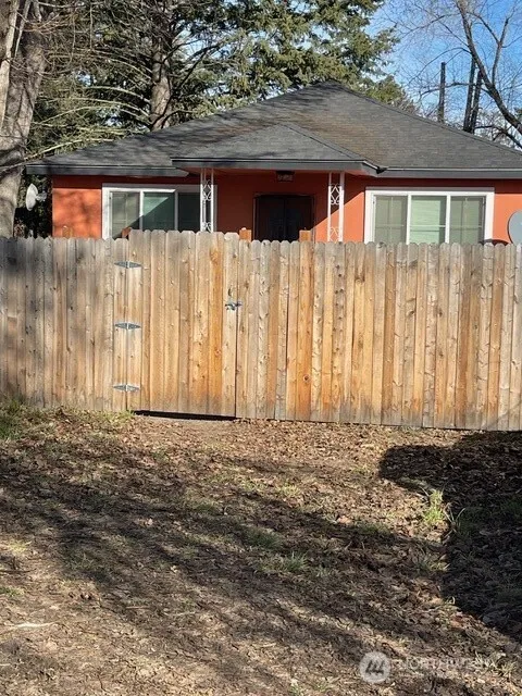 212 4th Street W Tonasket, WA 98855