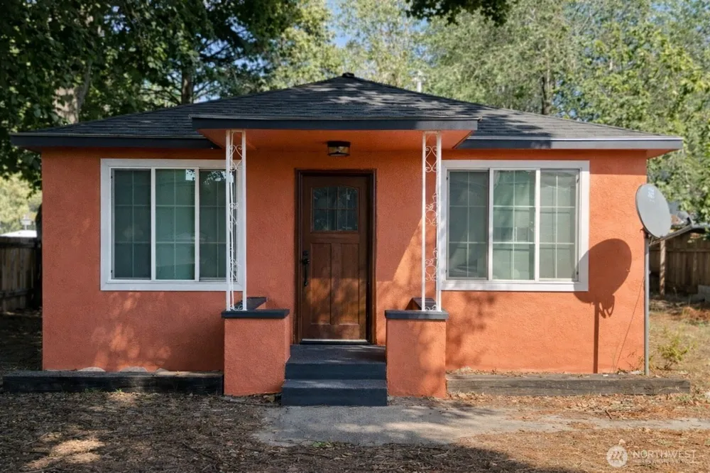 212 4th Street W Tonasket, WA 98855