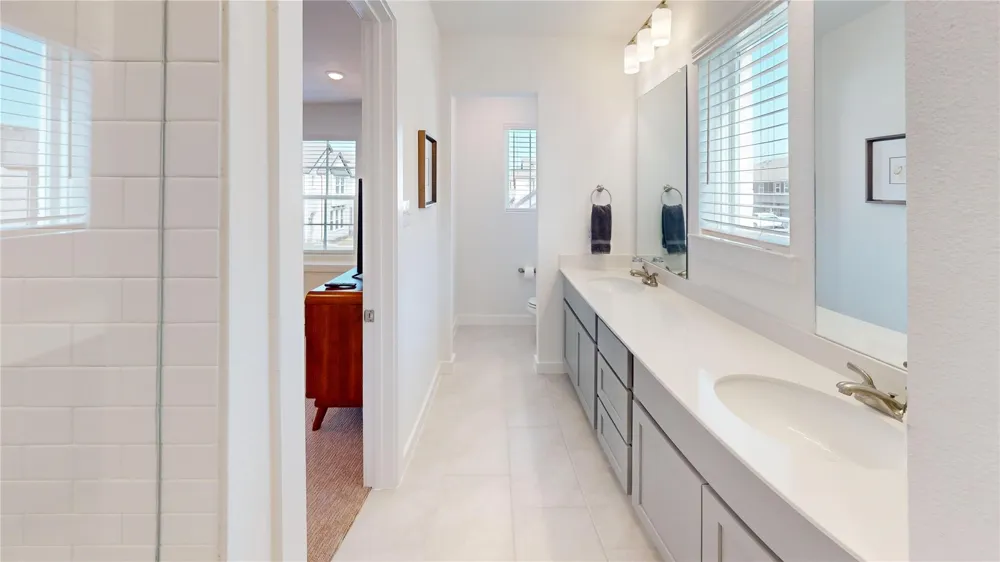2942 Elle Drive Grand Prairie, TX 75052
