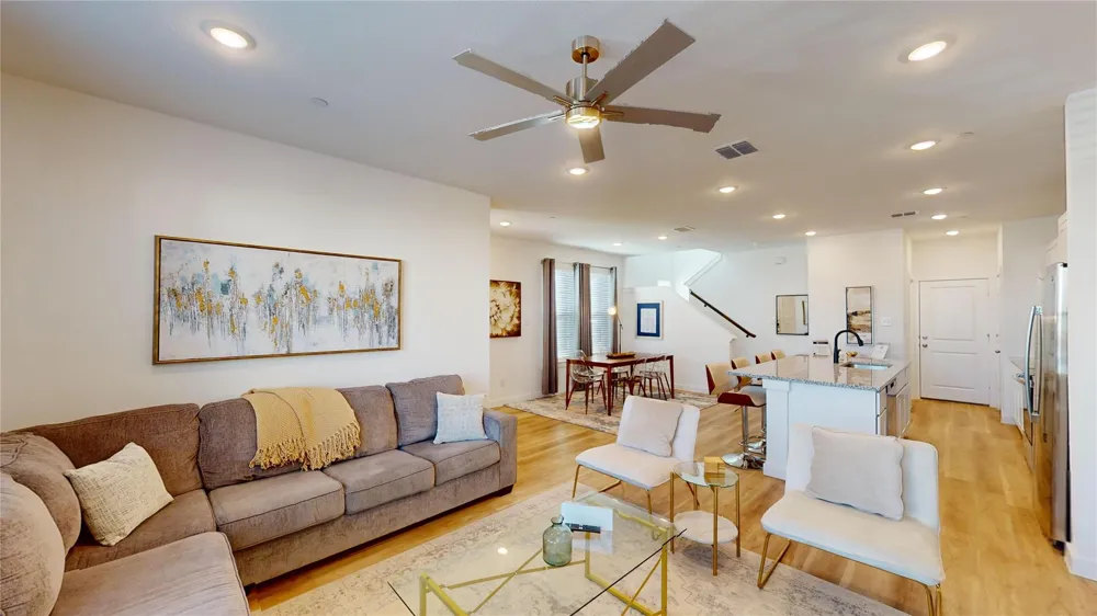 2942 Elle Drive Grand Prairie, TX 75052
