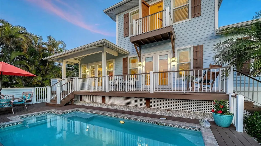 605 POINT DRIVE Holmes Beach, FL 34217