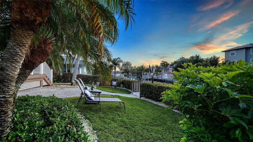 605 POINT DRIVE Holmes Beach, FL 34217