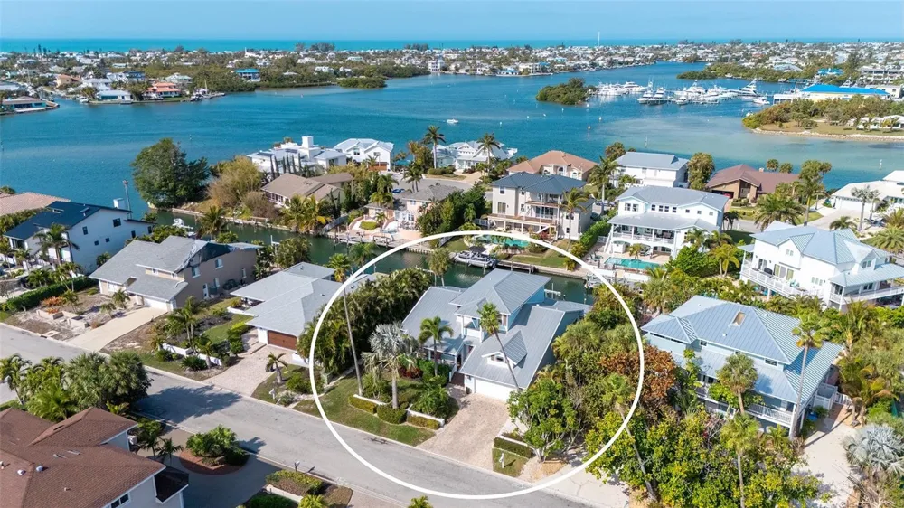 605 POINT DRIVE Holmes Beach, FL 34217