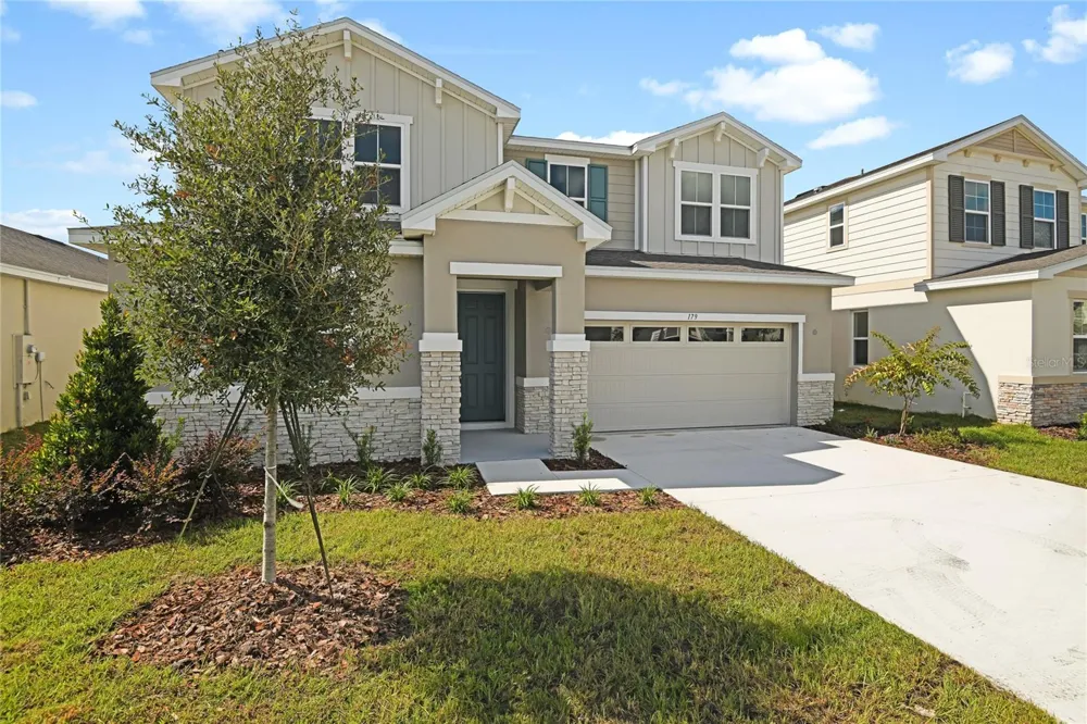 179 FLAG LILLY LANE Umatilla, FL 32784