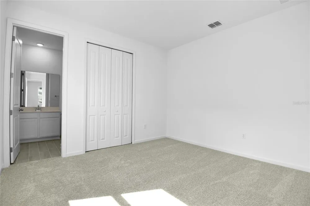 179 FLAG LILLY LANE Umatilla, FL 32784