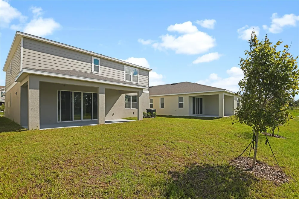 179 FLAG LILLY LANE Umatilla, FL 32784