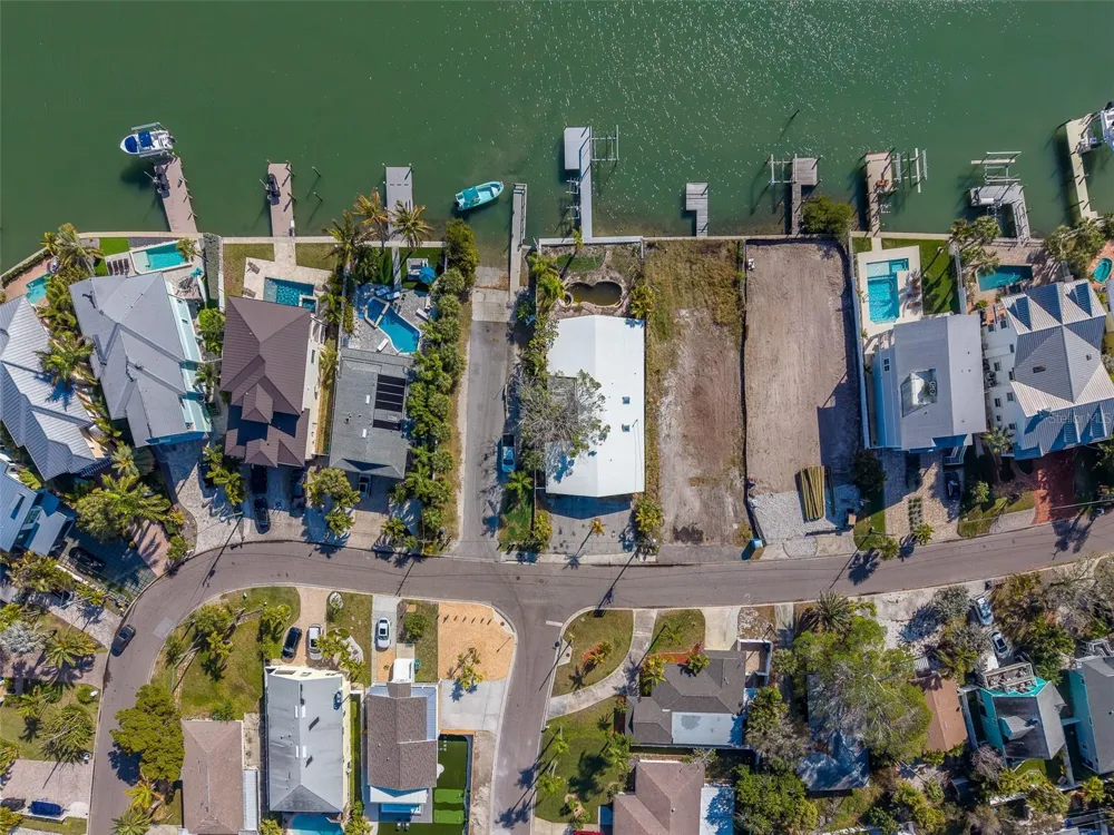 1217 BAY SHORE BOULEVARD Indian Rocks Beach, FL 33785