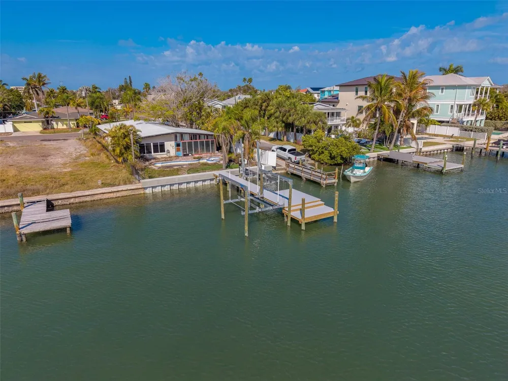 1217 BAY SHORE BOULEVARD Indian Rocks Beach, FL 33785
