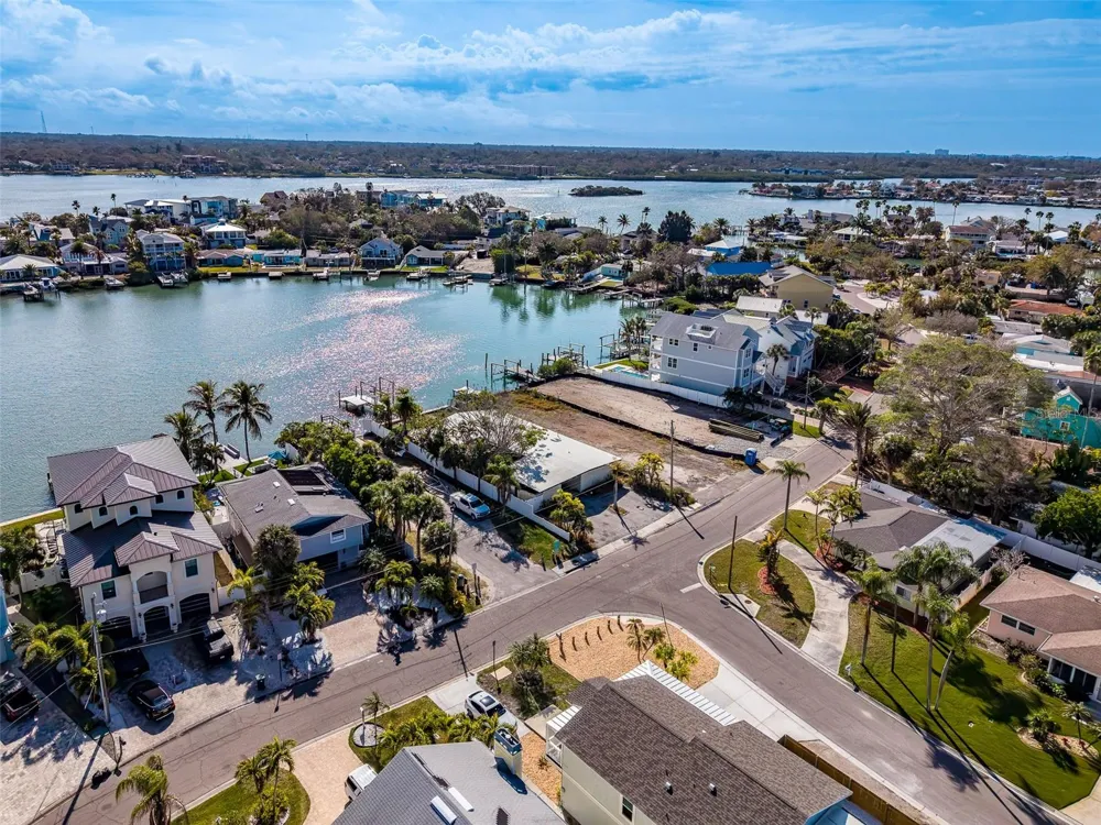 1217 BAY SHORE BOULEVARD Indian Rocks Beach, FL 33785