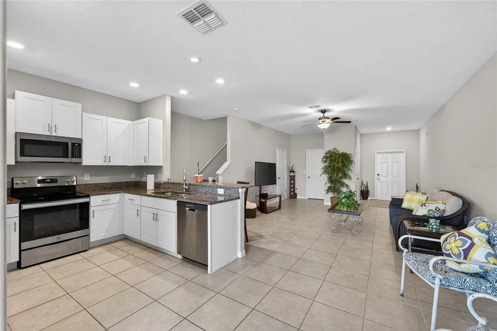15519 PRESTWICK ROSE PLACE Sun City Center, FL 33573