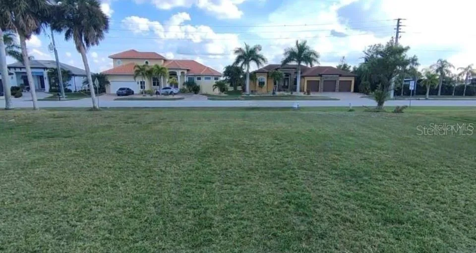 272 MADRID BOULEVARD Punta Gorda, FL 33950