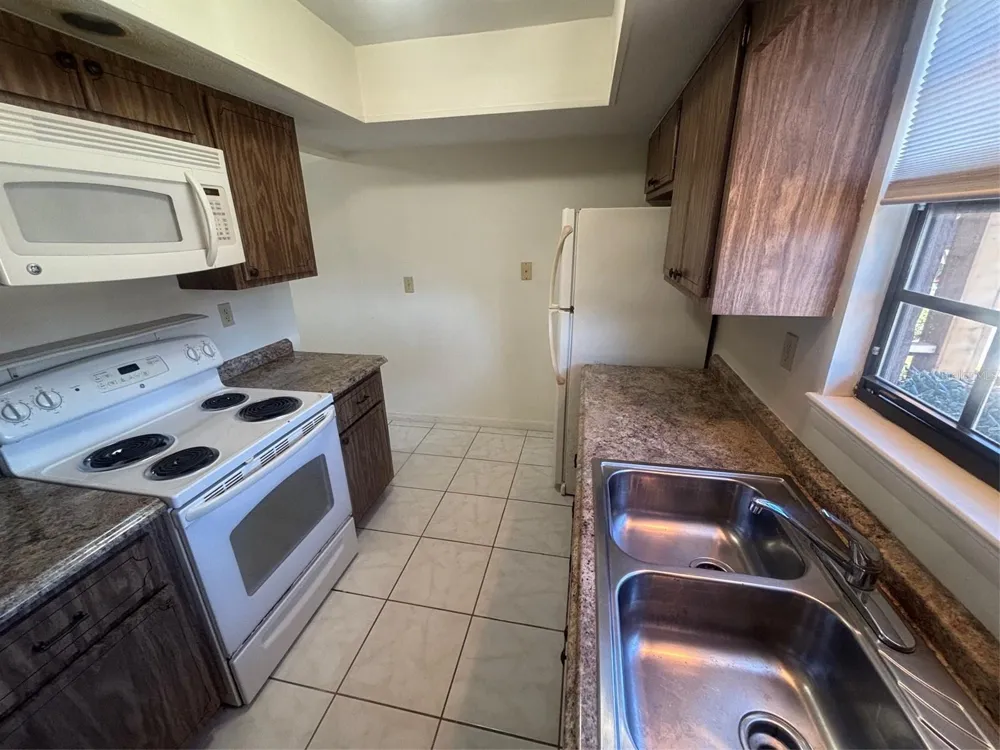 500 NEWELL HILL ROAD #101A Leesburg, FL 34748