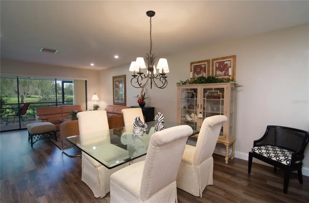 5635 GOLF POINTE DRIVE #101 Sarasota, FL 34243