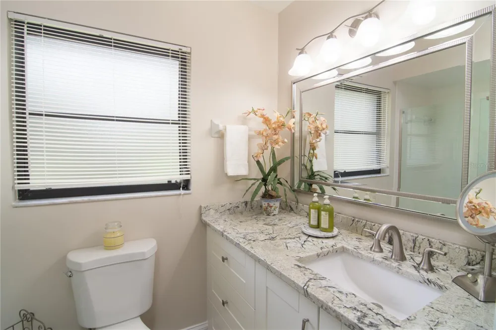 5635 GOLF POINTE DRIVE #101 Sarasota, FL 34243