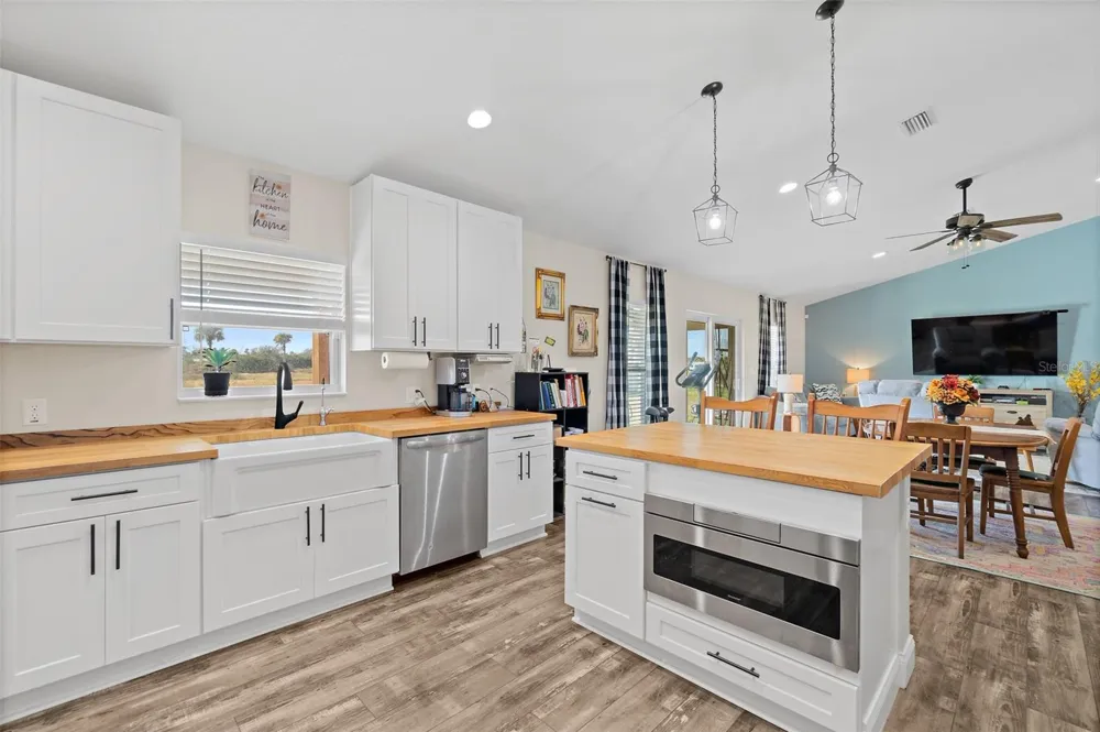 3440 HAMMOCK ROAD Mims, FL 32754