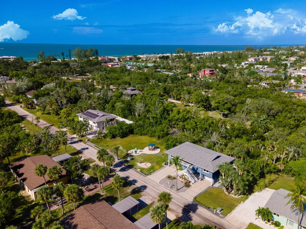 681 GULF BAY ROAD Longboat Key, FL 34228