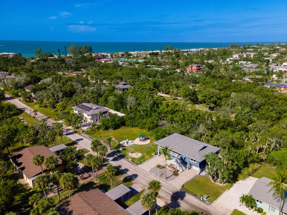 681 GULF BAY ROAD Longboat Key, FL 34228