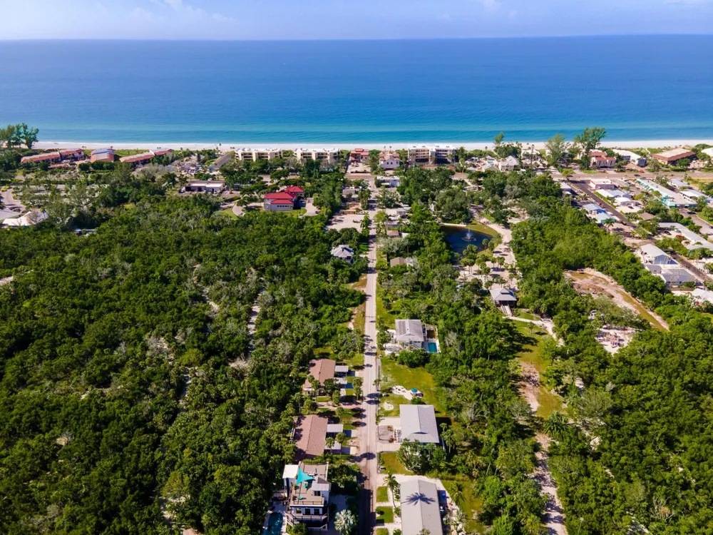 681 GULF BAY ROAD Longboat Key, FL 34228