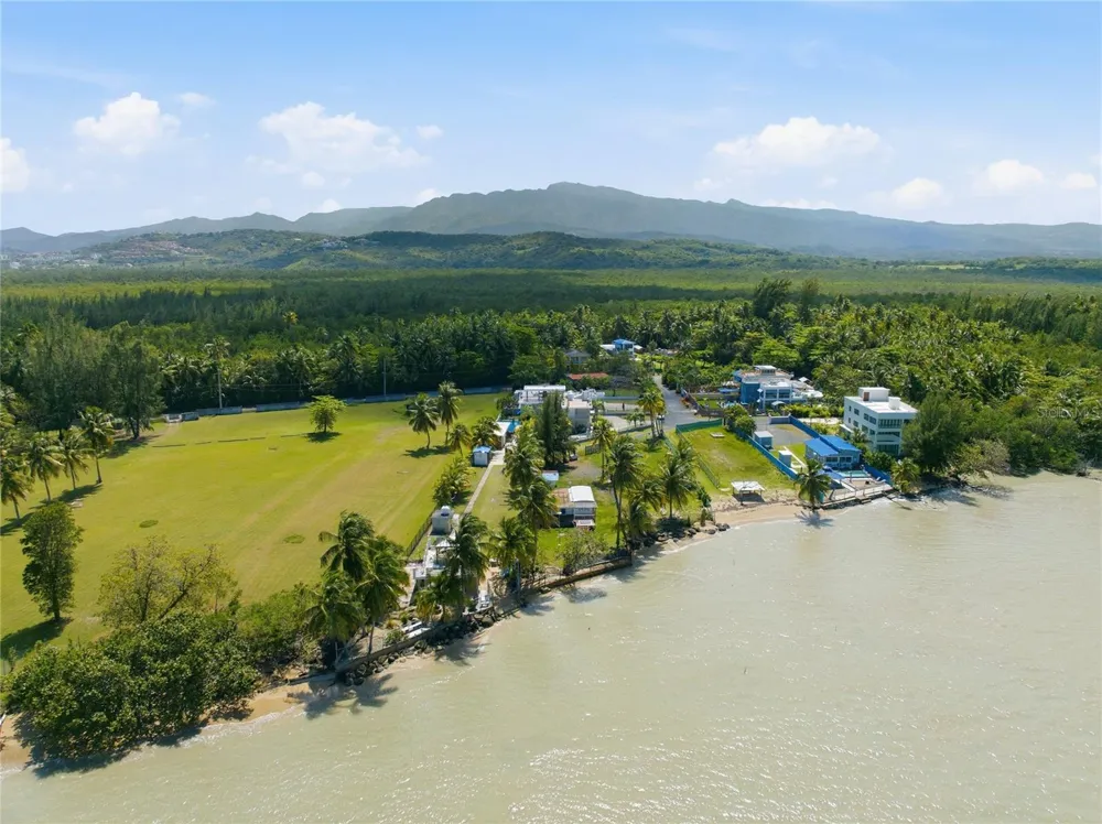 Pr 968k 2.1 int Punta Are LAS PICUAS Rio Grande, PR 00721