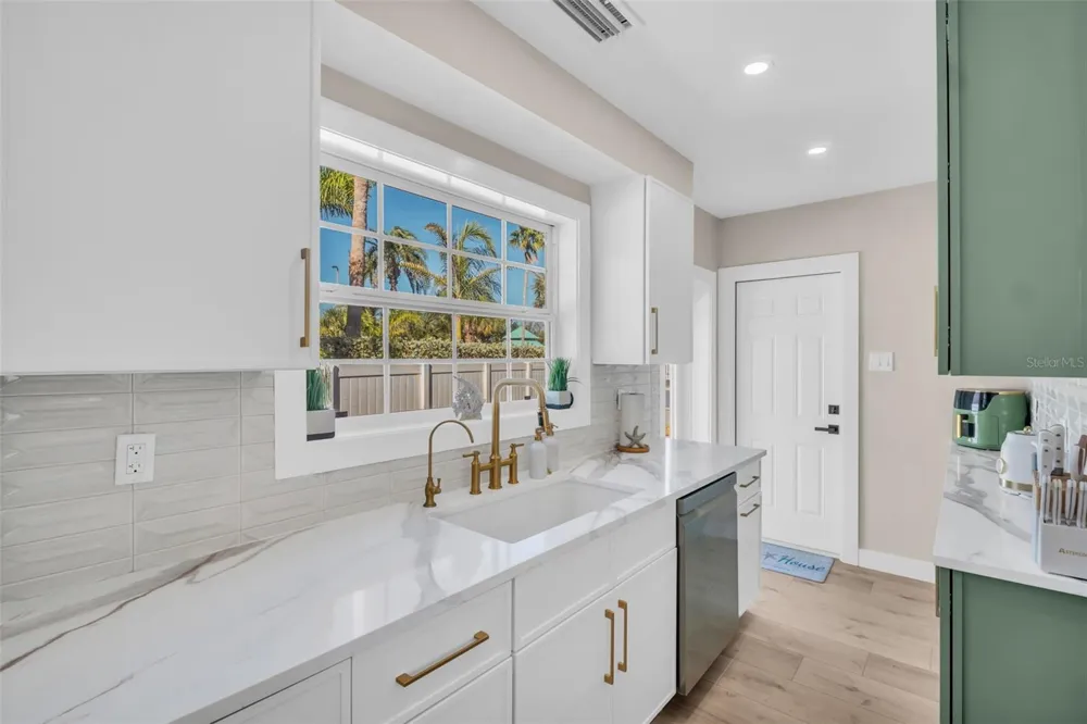 16613 GULF BOULEVARD North Redington Beach, FL 33708