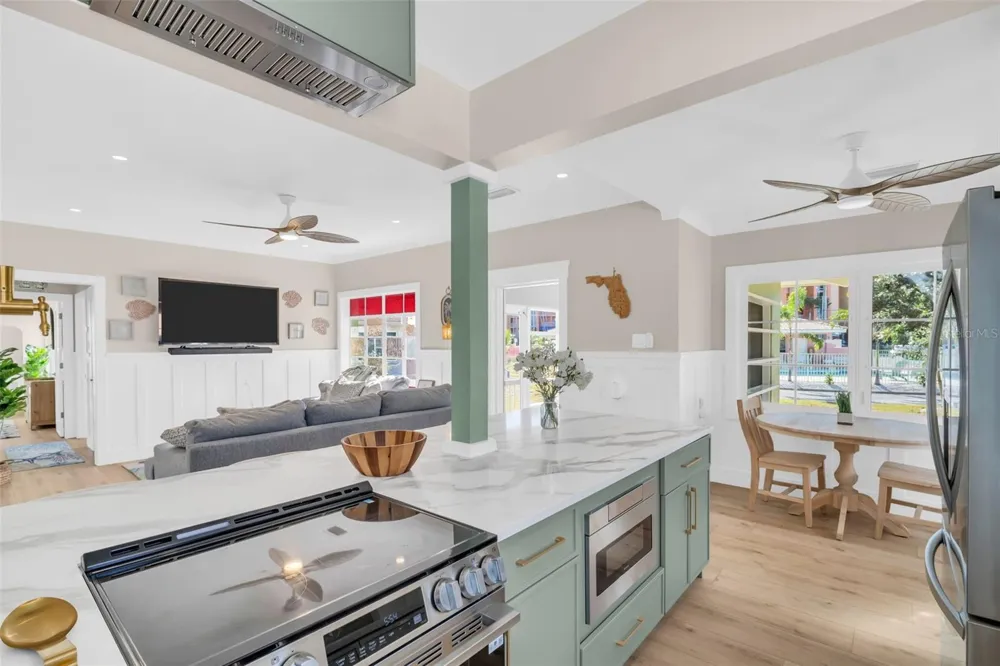 16613 GULF BOULEVARD North Redington Beach, FL 33708